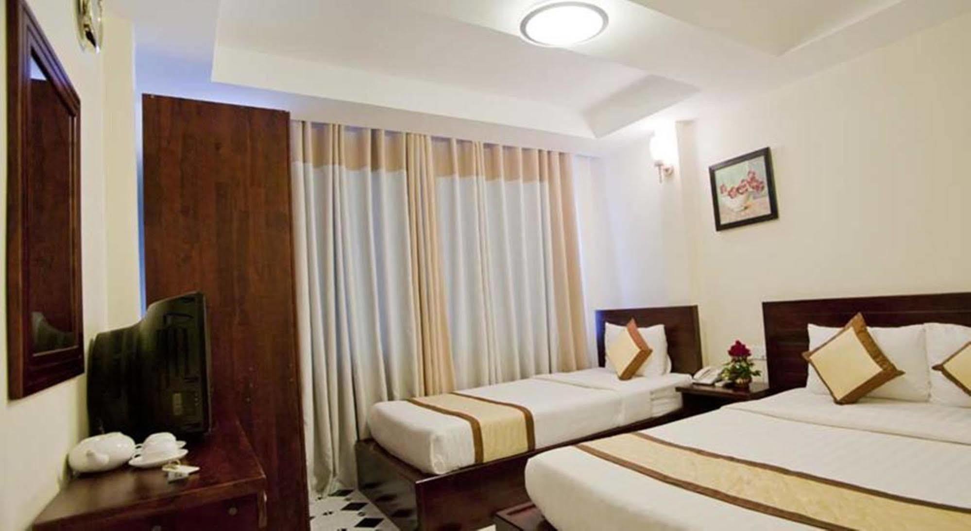 Oyo 438 Small Bay Hotel TP. Hồ Chí Minh Ngoại thất bức ảnh