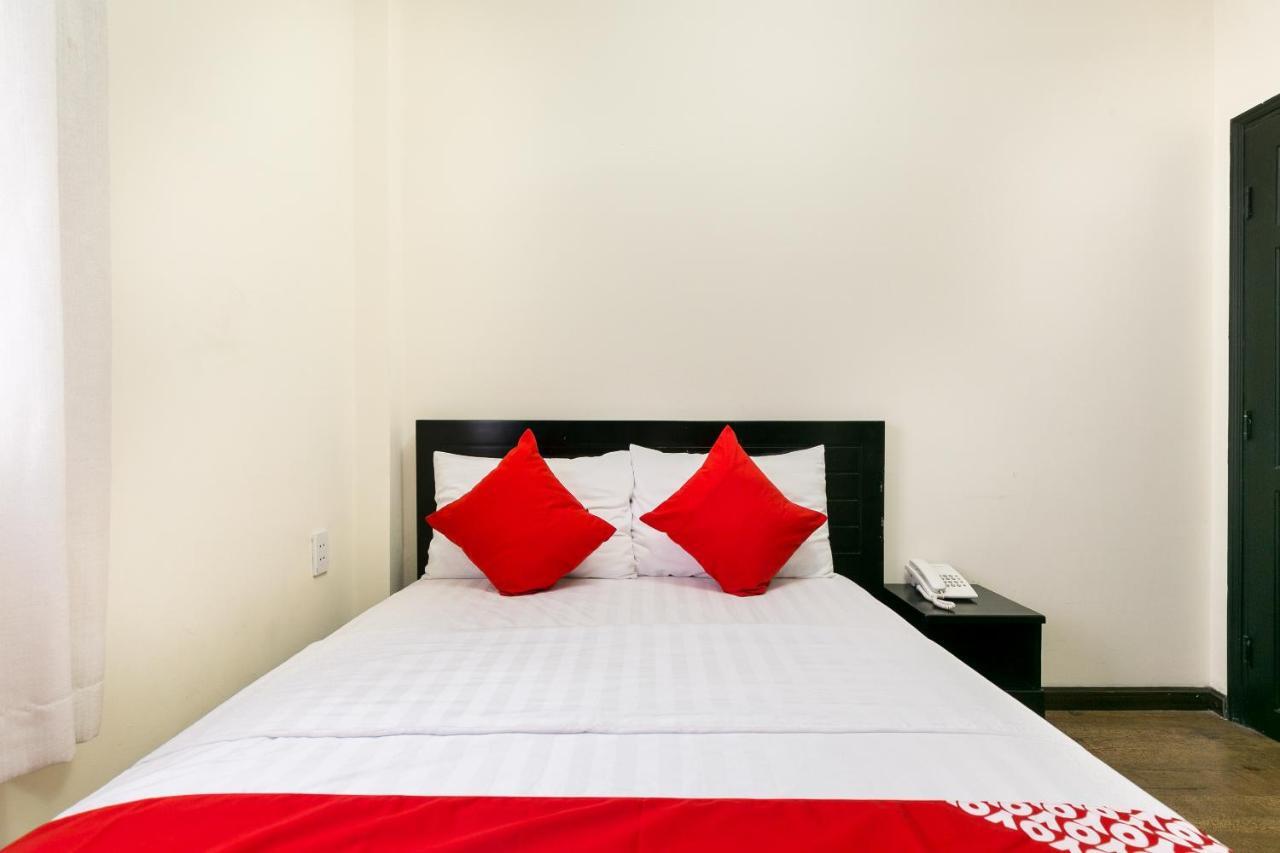 Oyo 438 Small Bay Hotel TP. Hồ Chí Minh Ngoại thất bức ảnh