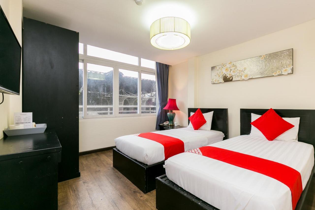 Oyo 438 Small Bay Hotel TP. Hồ Chí Minh Ngoại thất bức ảnh