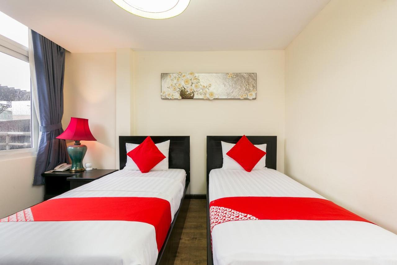 Oyo 438 Small Bay Hotel TP. Hồ Chí Minh Ngoại thất bức ảnh